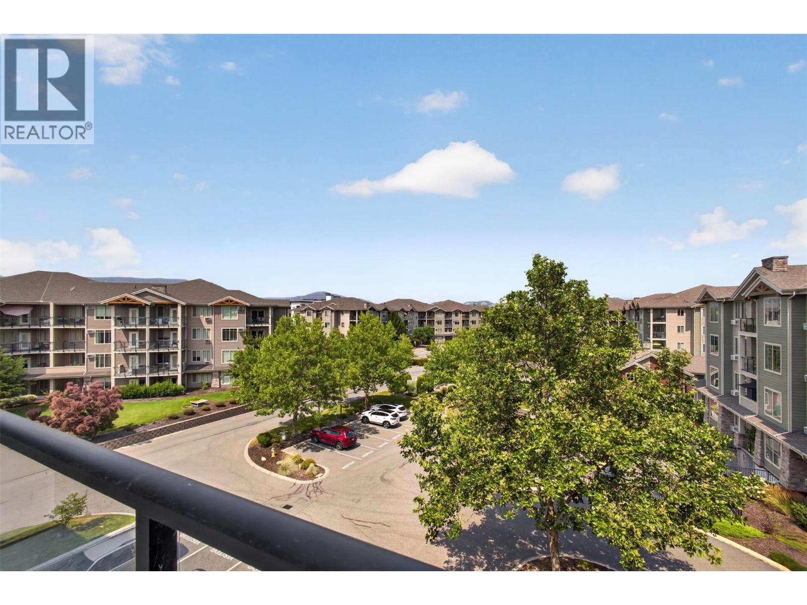 #401 3739 Casorso Road - 14
