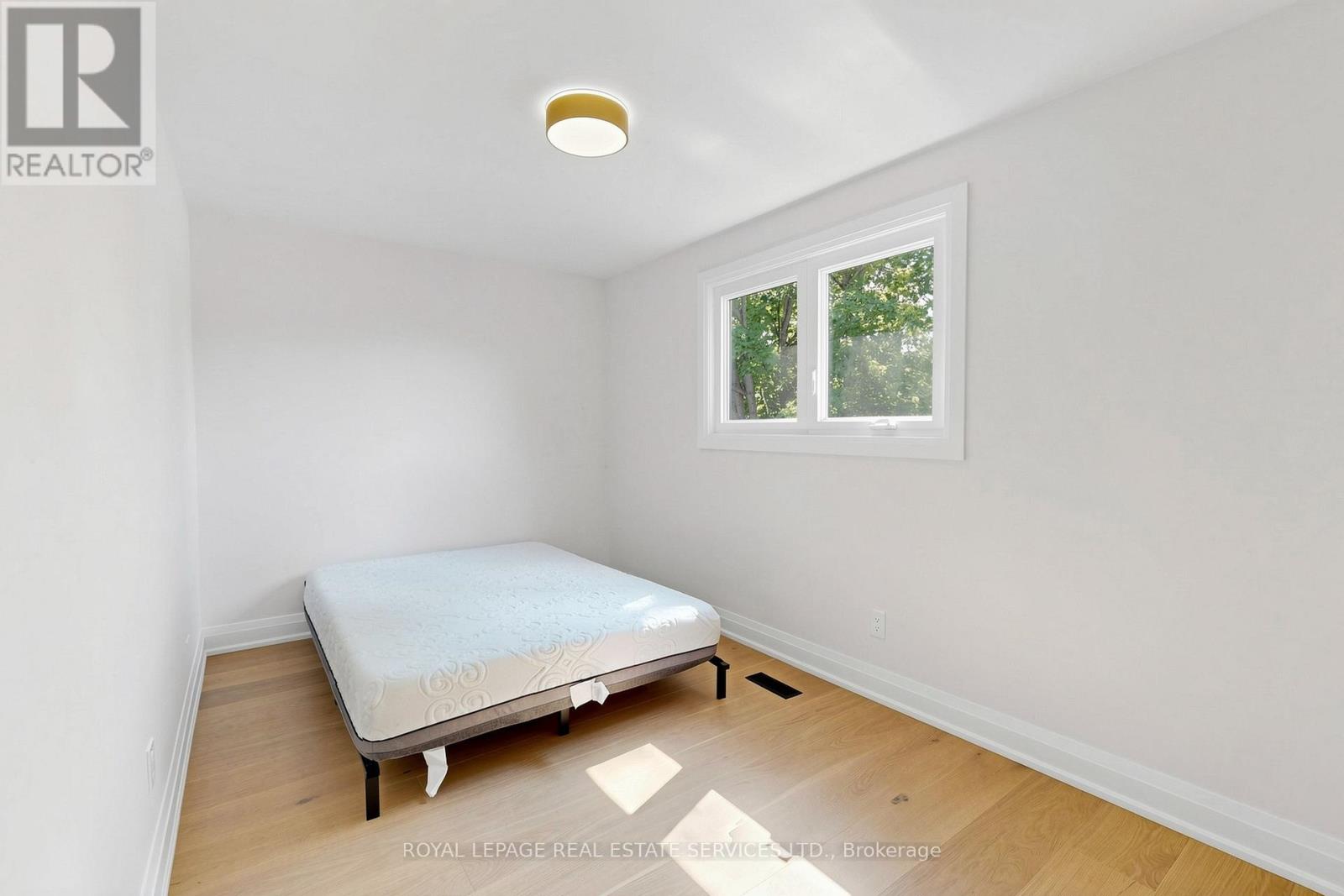 123 MILL STREET W - 10