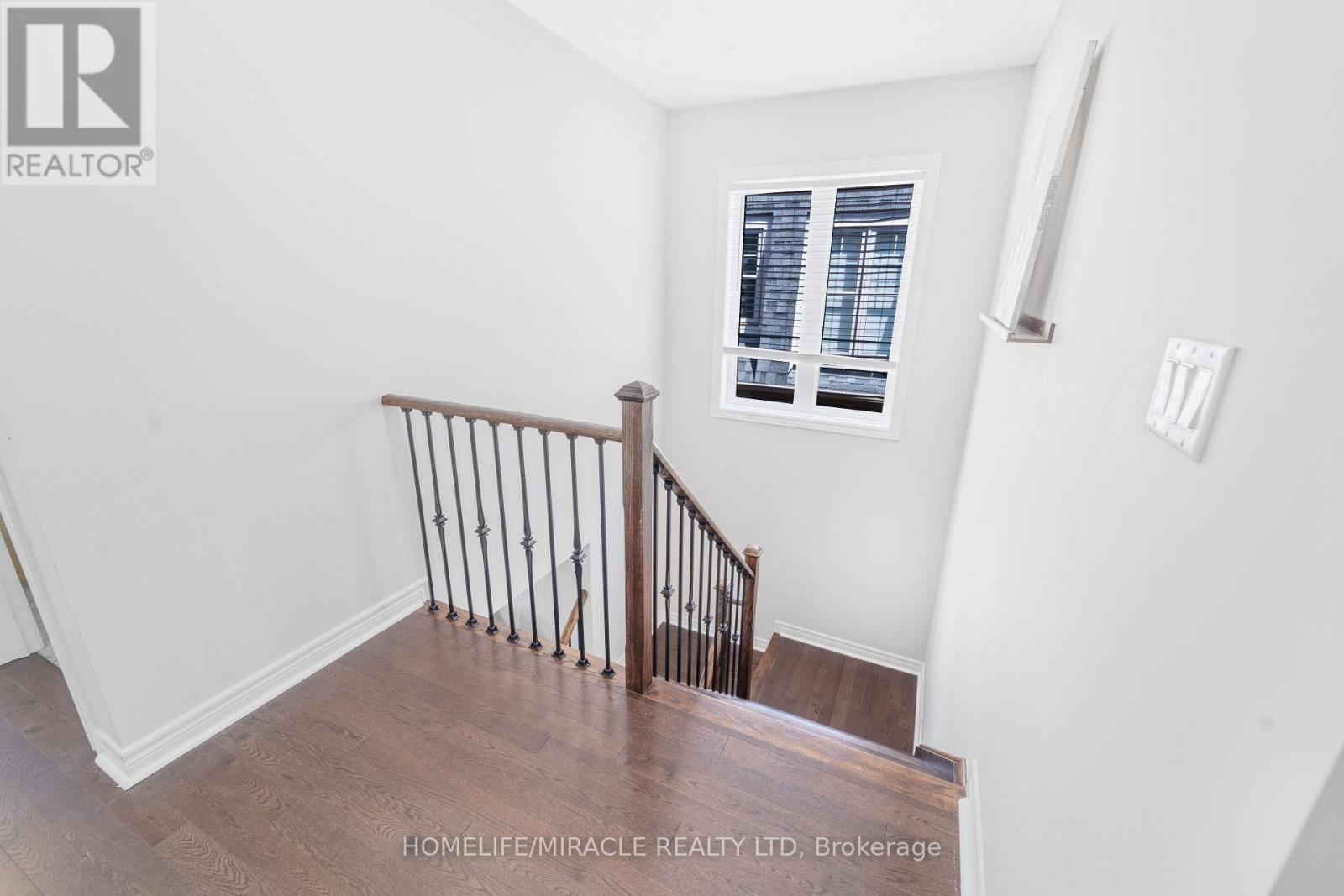 11 FINEGAN CIRCLE - Image 16