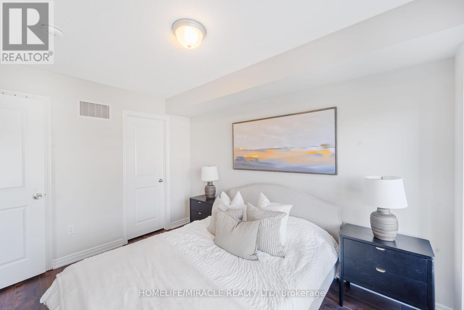 11 FINEGAN CIRCLE - Image 30