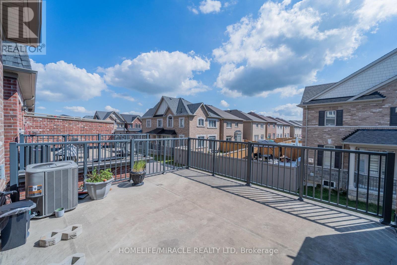11 FINEGAN CIRCLE - Image 43