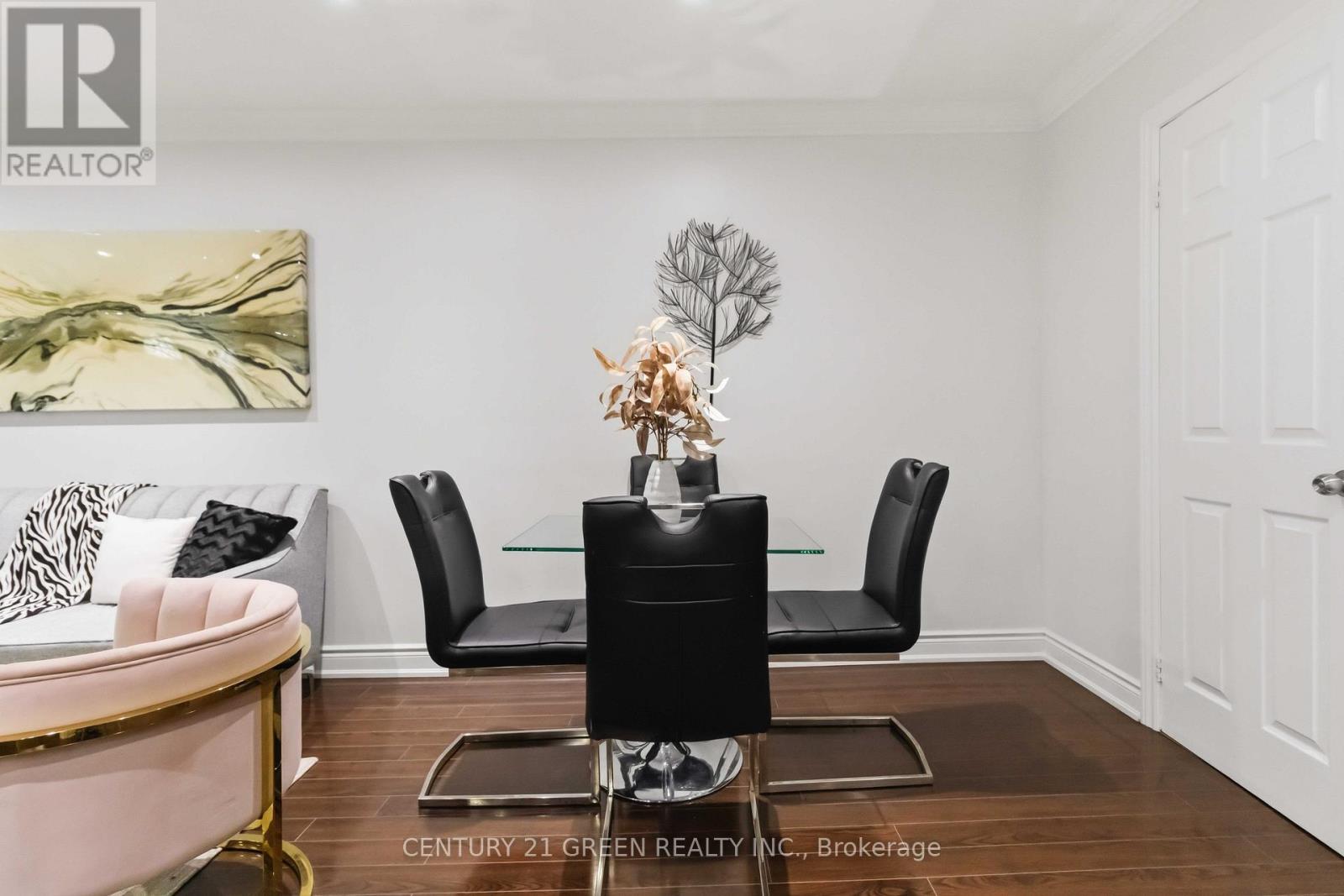 74 DAVENPORT CRESCENT - 10