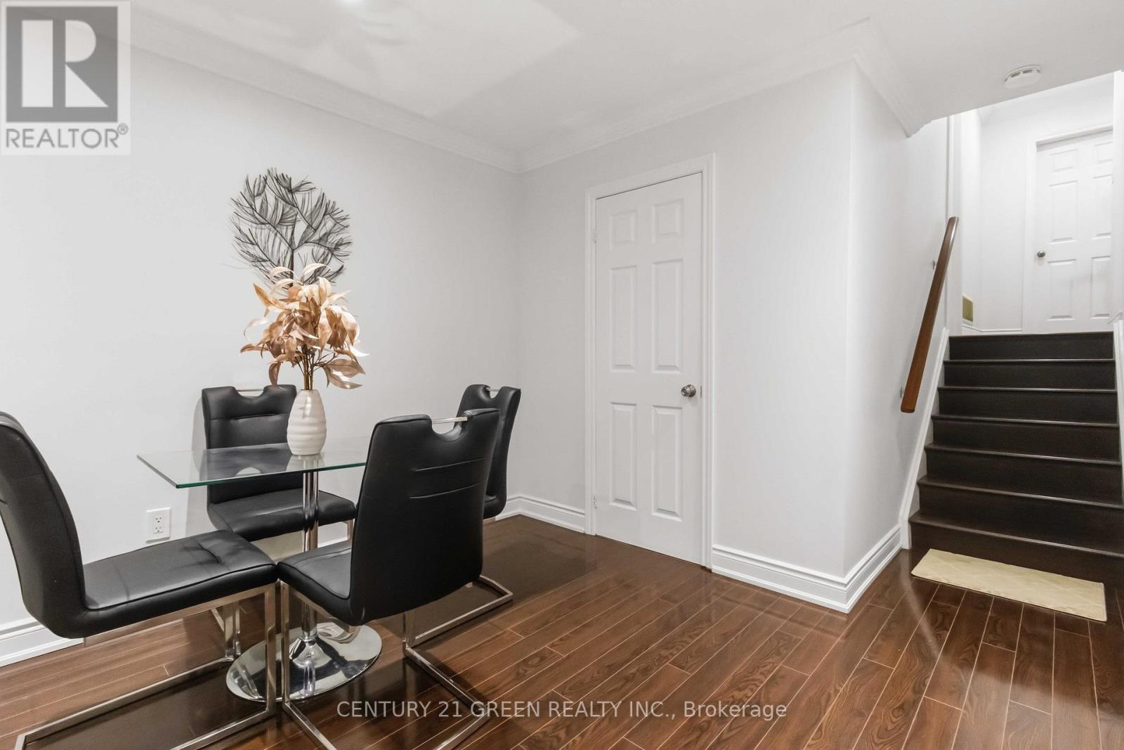 74 DAVENPORT CRESCENT - 11