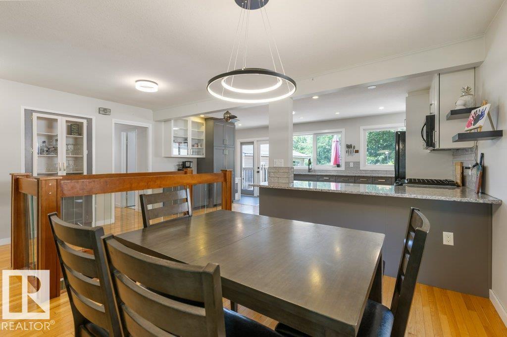 22 BURNHAM AV - Image 13