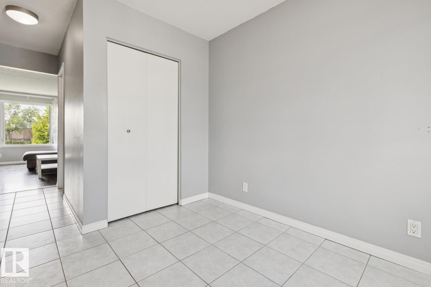 11421 22 AV NW - 14