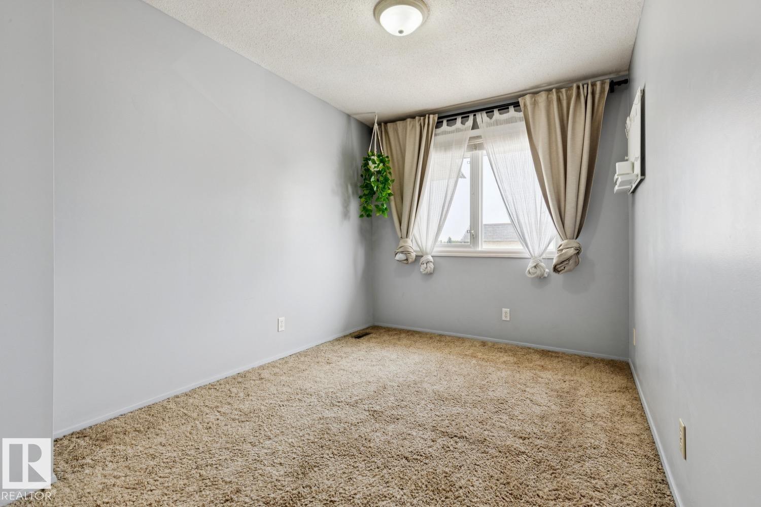 11421 22 AV NW - 23
