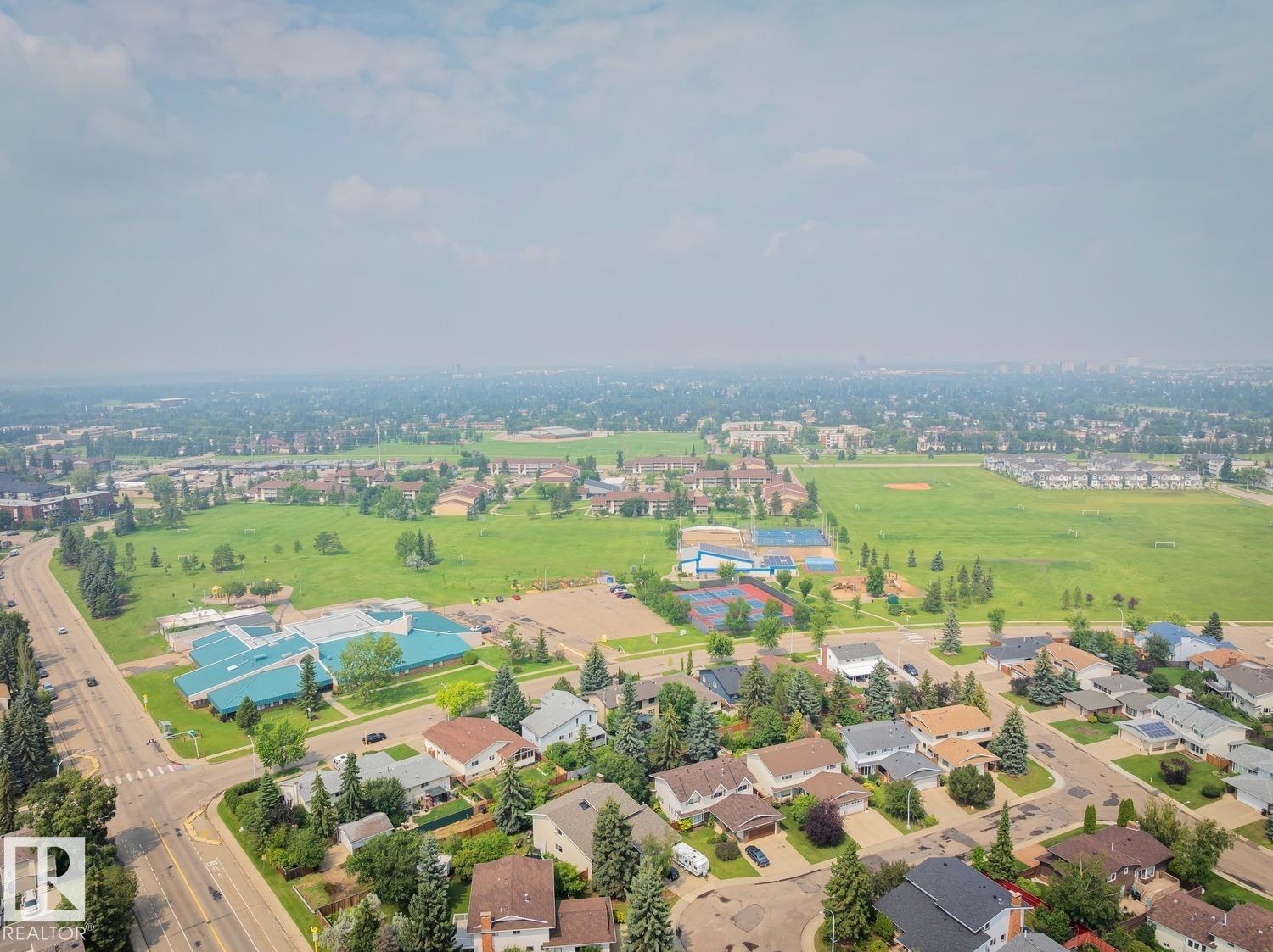 11421 22 AV NW - Image 36