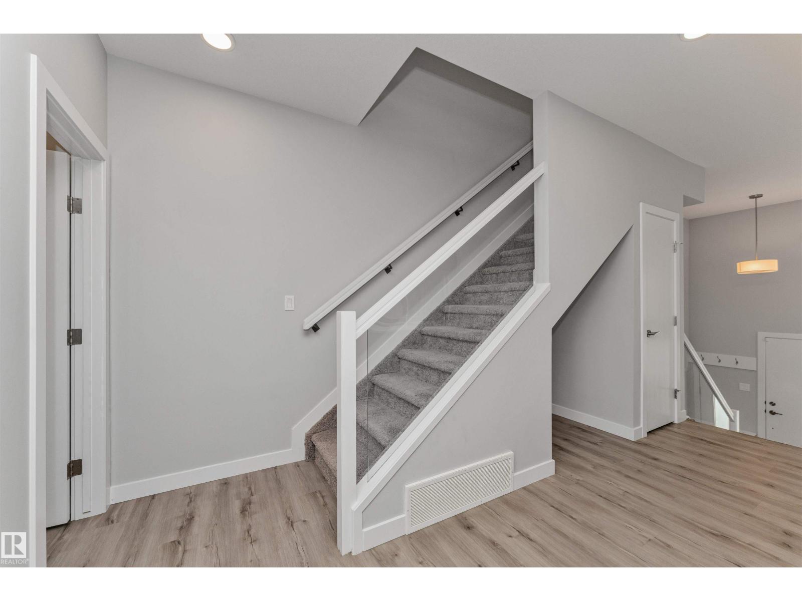 #17 1729 KEENE CR SW - Image 27
