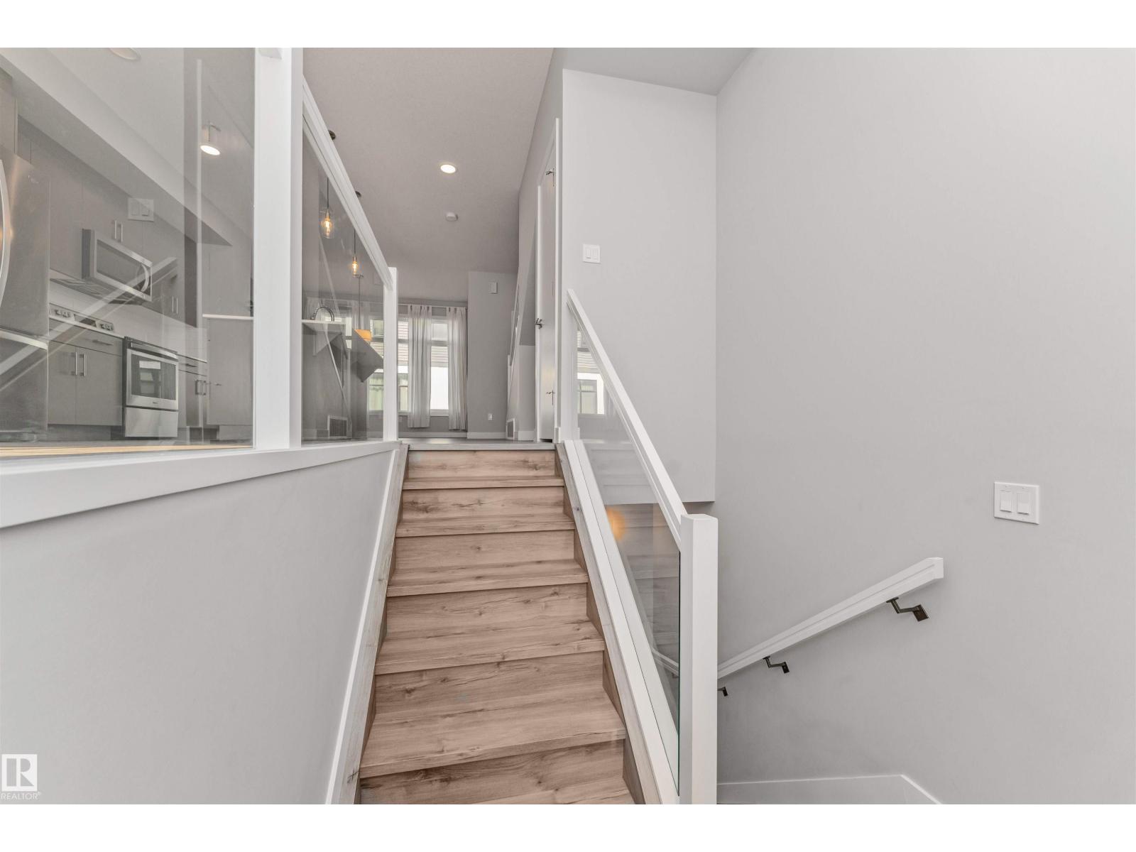 #17 1729 KEENE CR SW - Image 6