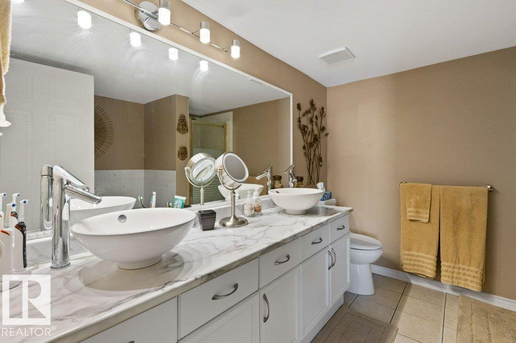 #307 3 PERRON ST - 18