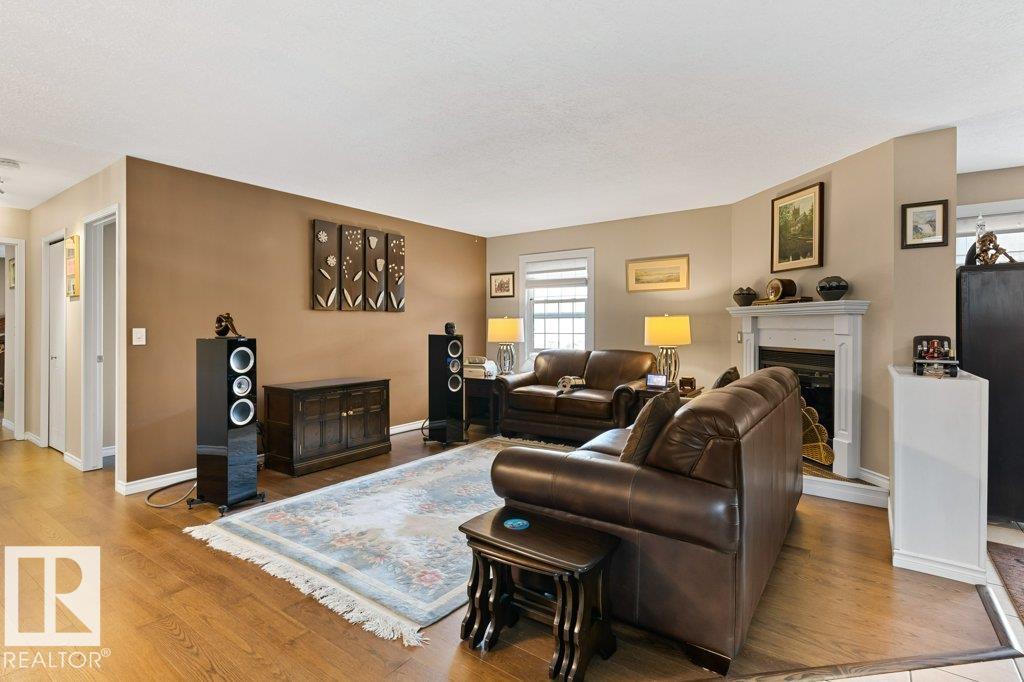 #307 3 PERRON ST - 4