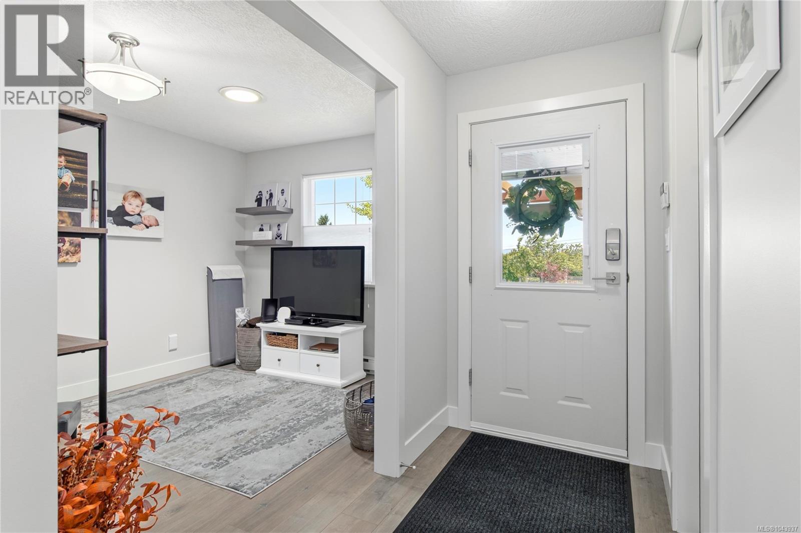 824 Marguerite Rd - 3