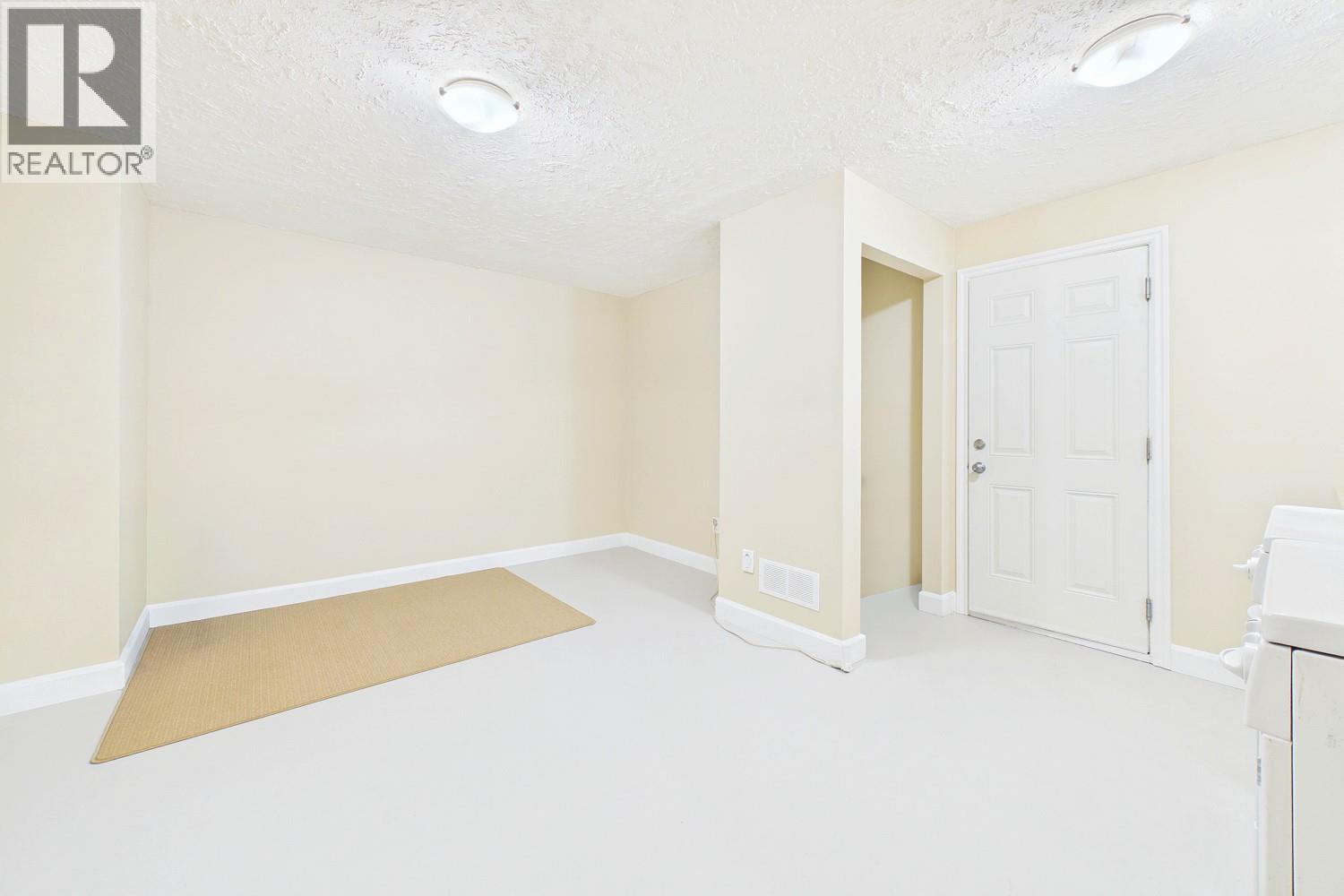 #108 456 McPhee Street - 31