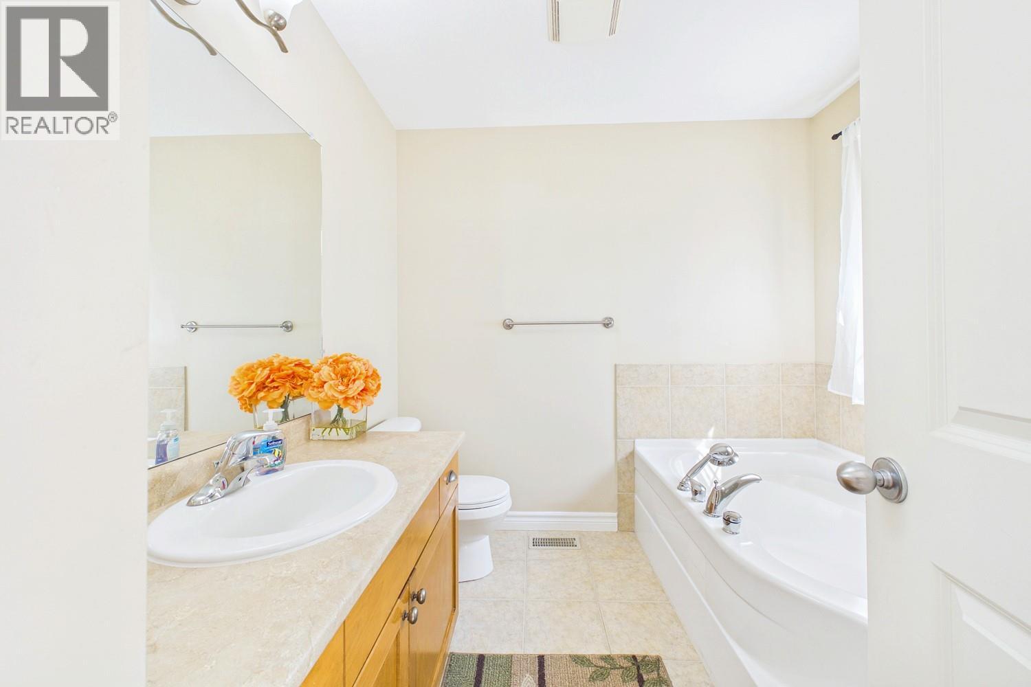 #108 456 McPhee Street - 19
