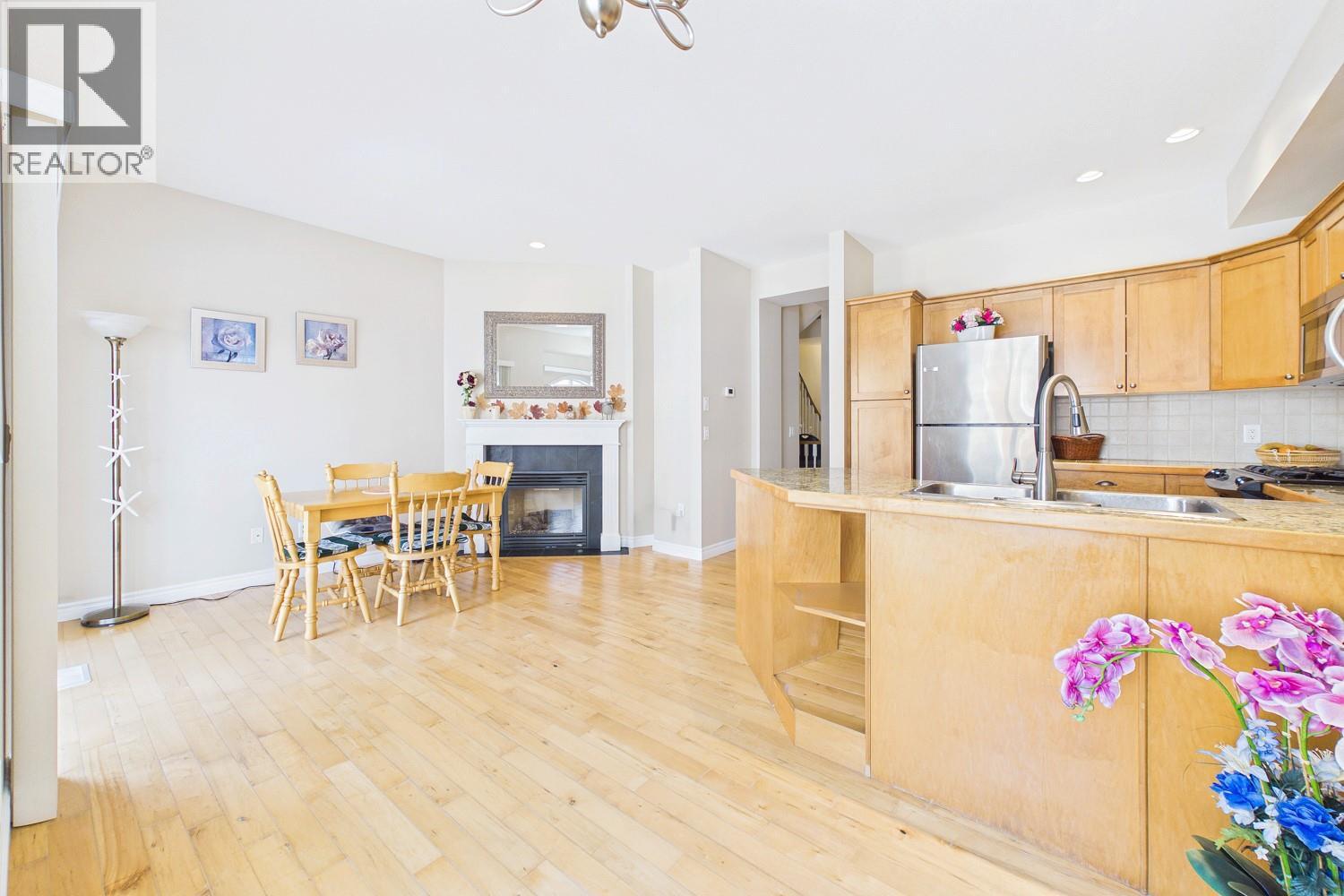 #108 456 McPhee Street - 10