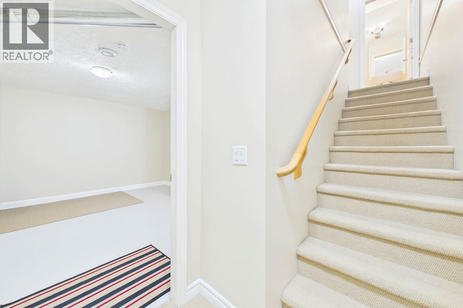 #108 456 McPhee Street - 30