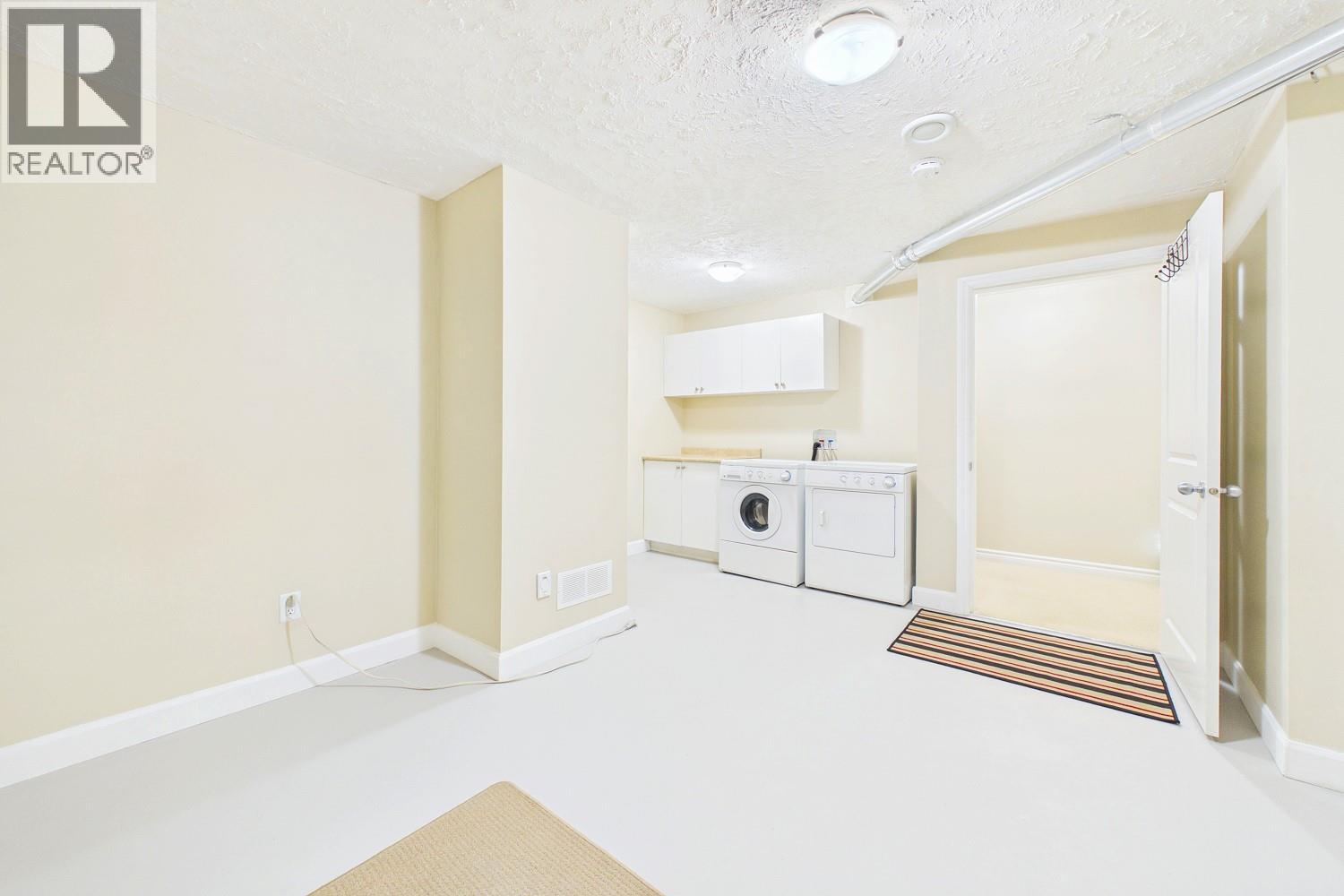 #108 456 McPhee Street - 32