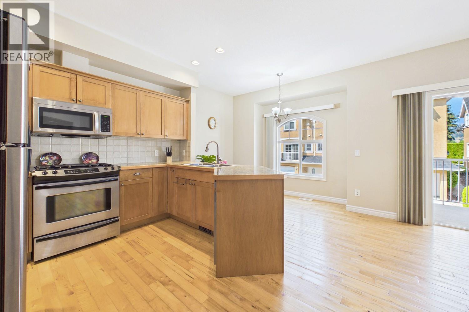#108 456 McPhee Street - 11