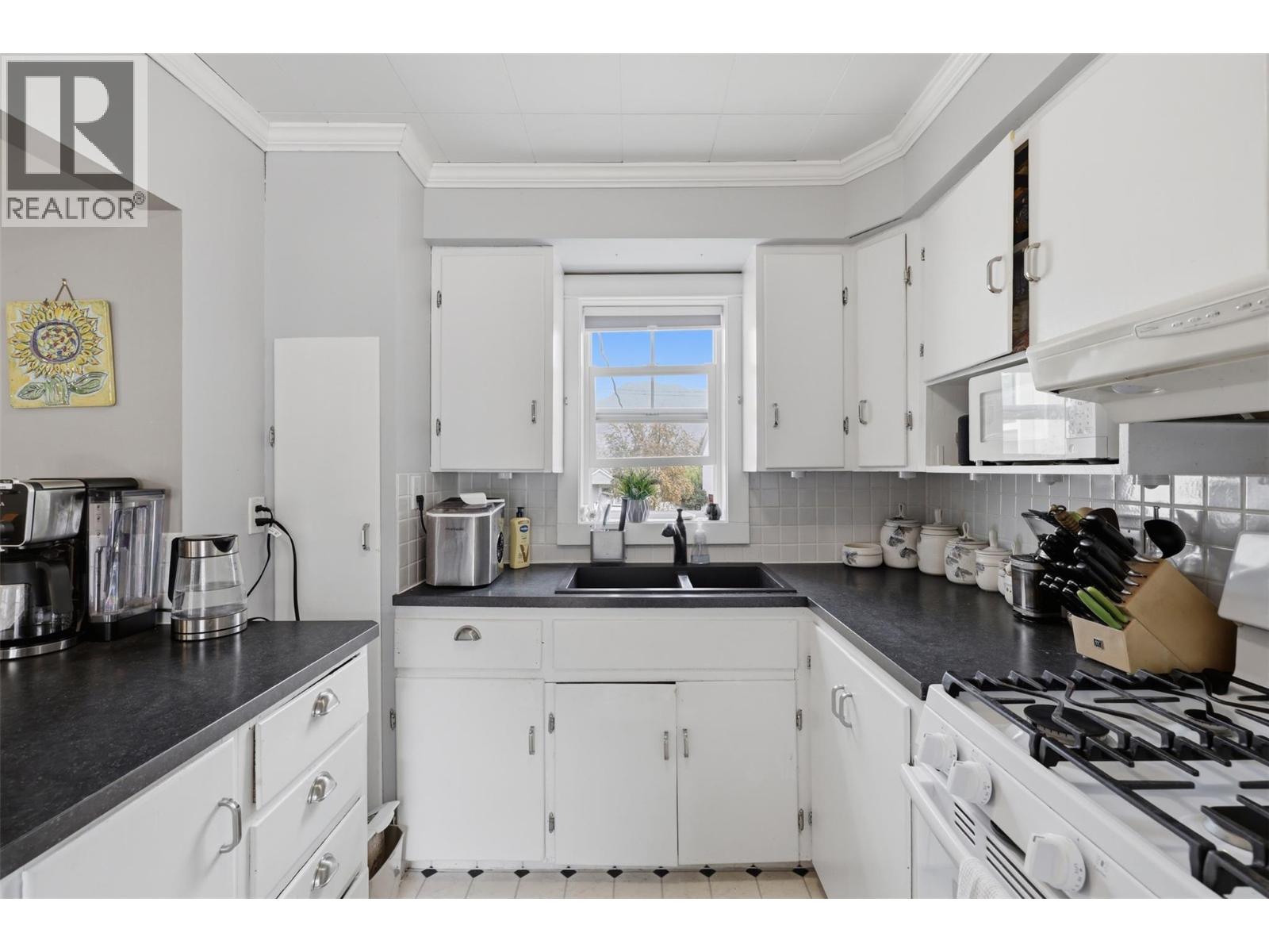 1233 Pine Street - 12