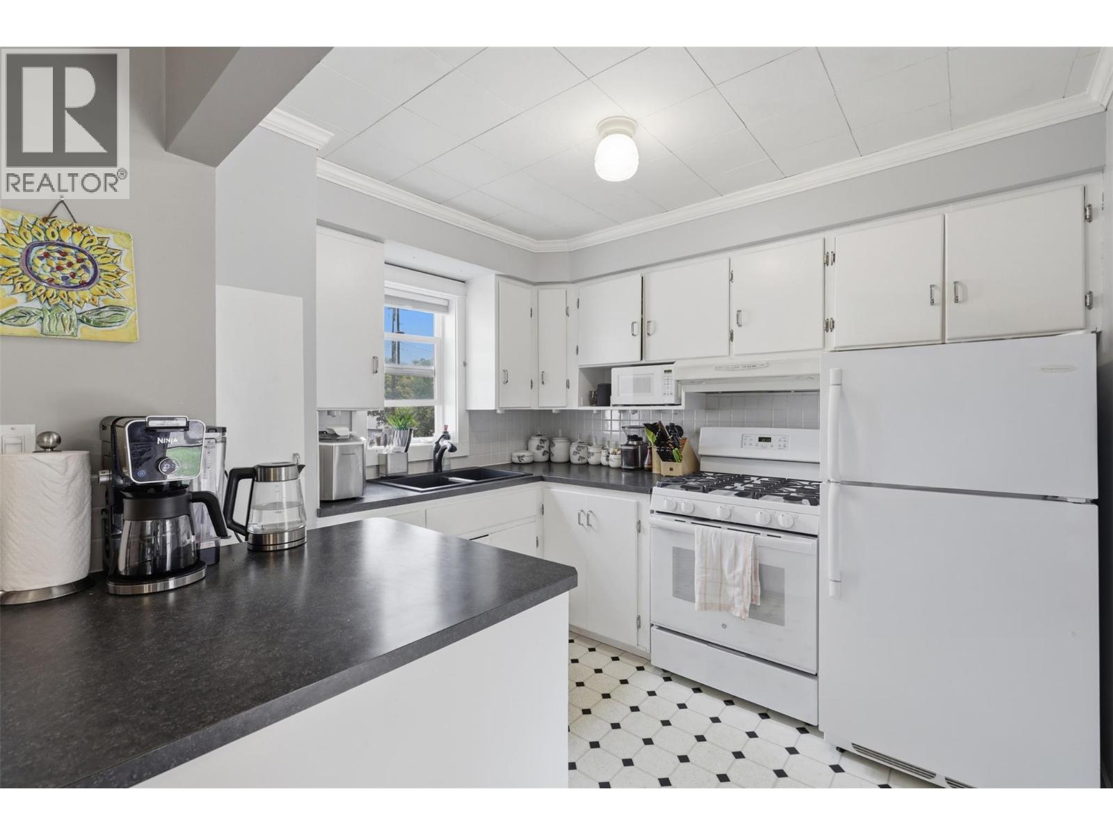 1233 Pine Street - 11