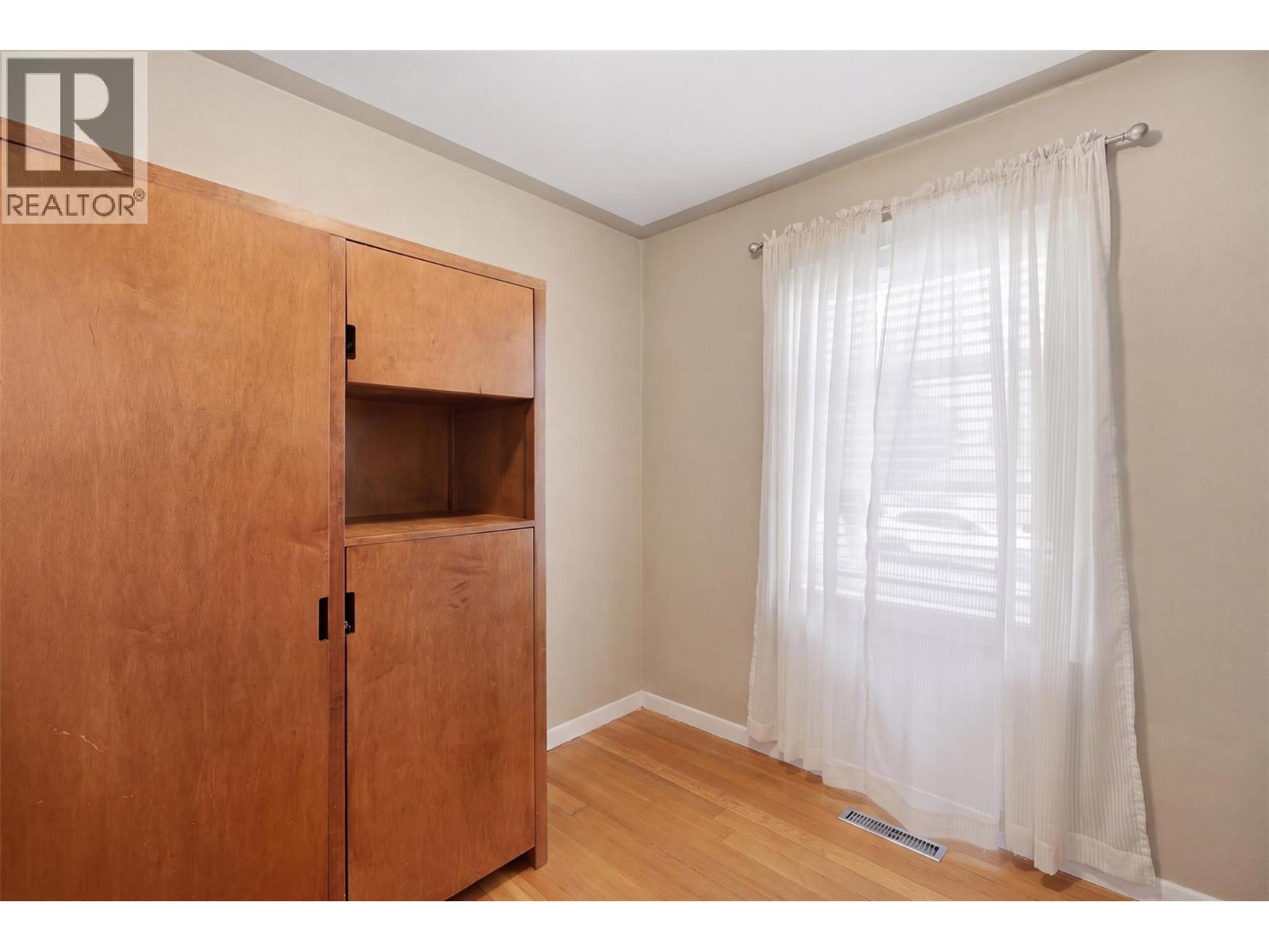 1233 Pine Street - 18