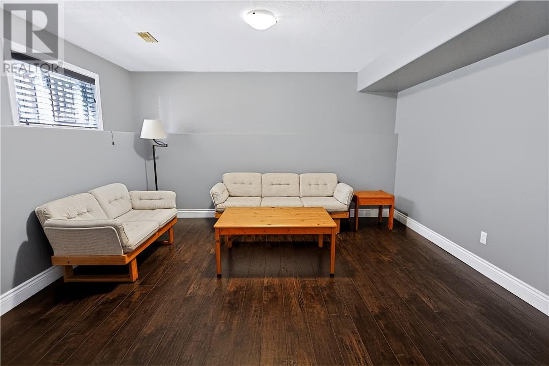 82 Equinox - Image 32