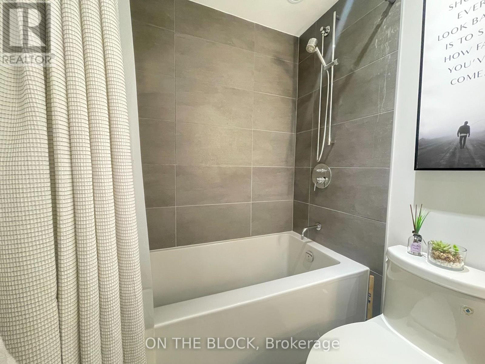 #509 185 ROEHAMPTON AVENUE - 14