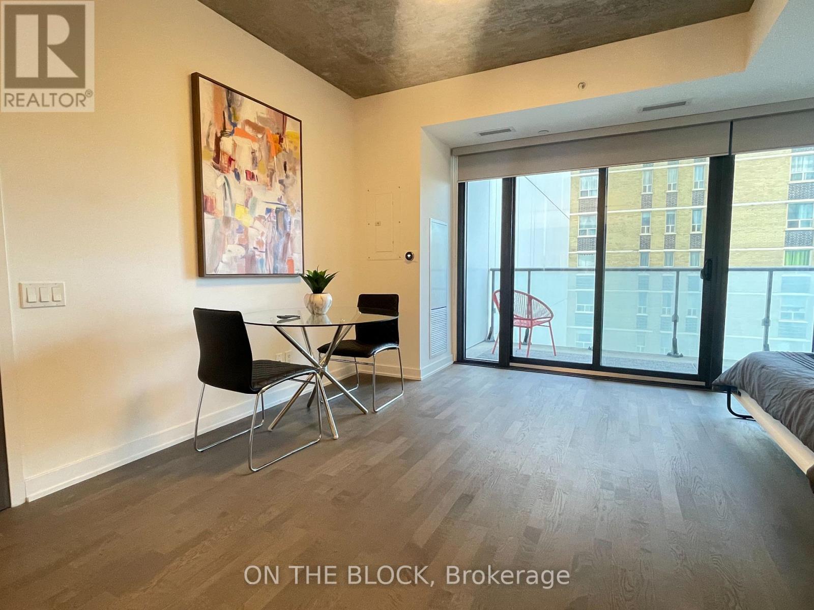 #509 185 ROEHAMPTON AVENUE - 18