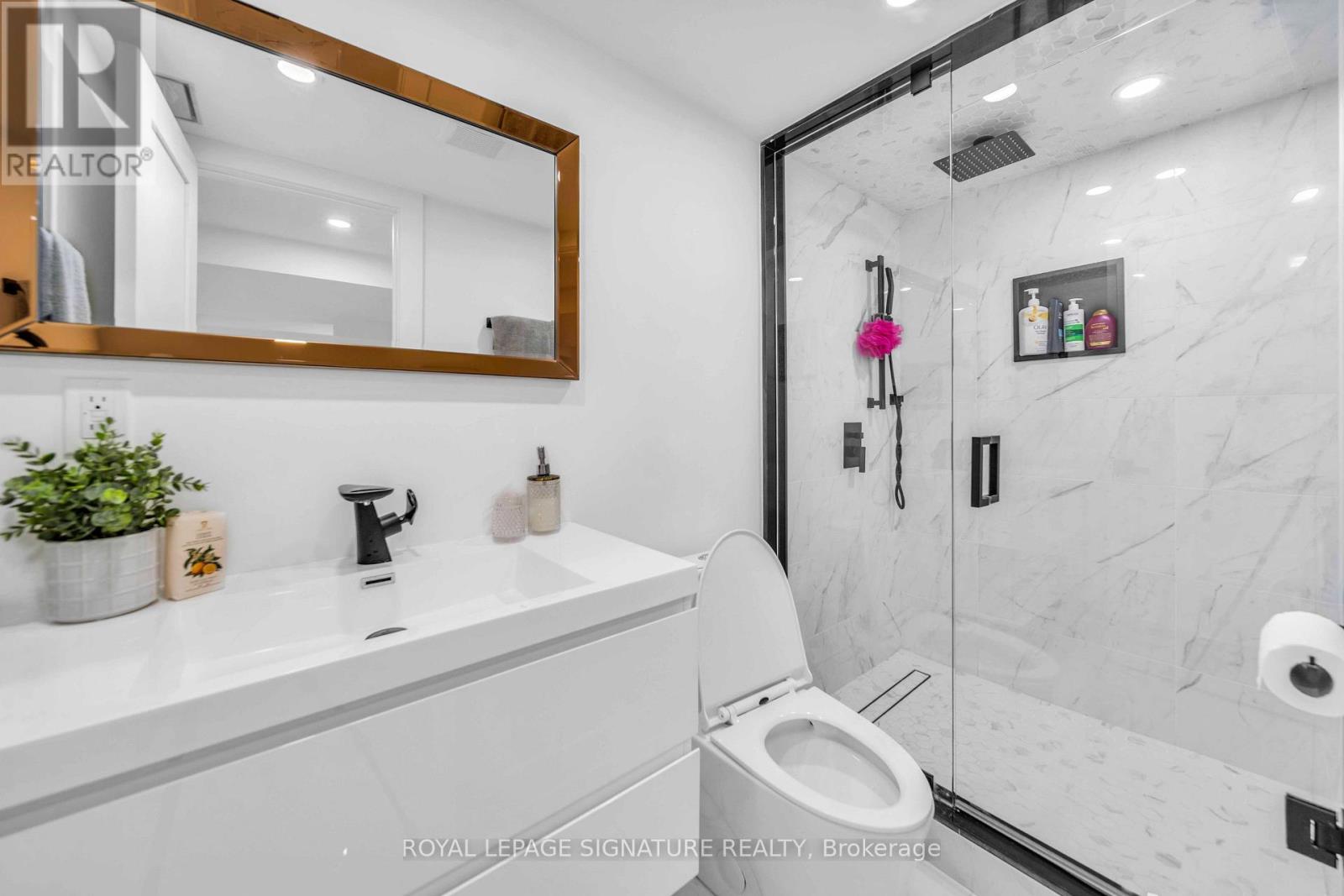 3 PAMCREST DRIVE - 25