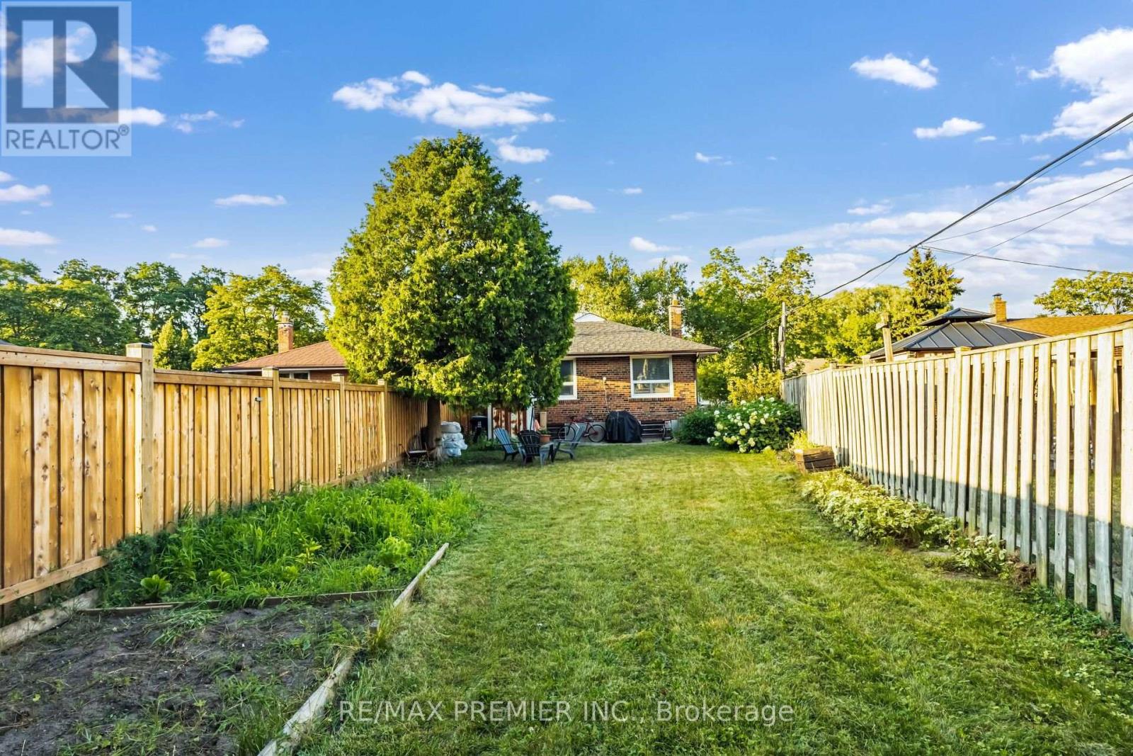 35 BARKWIN DRIVE - 48