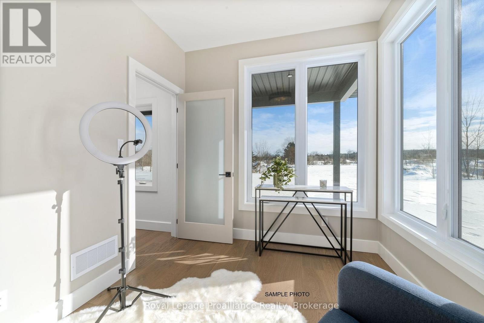 28 FRASER DRIVE - 18