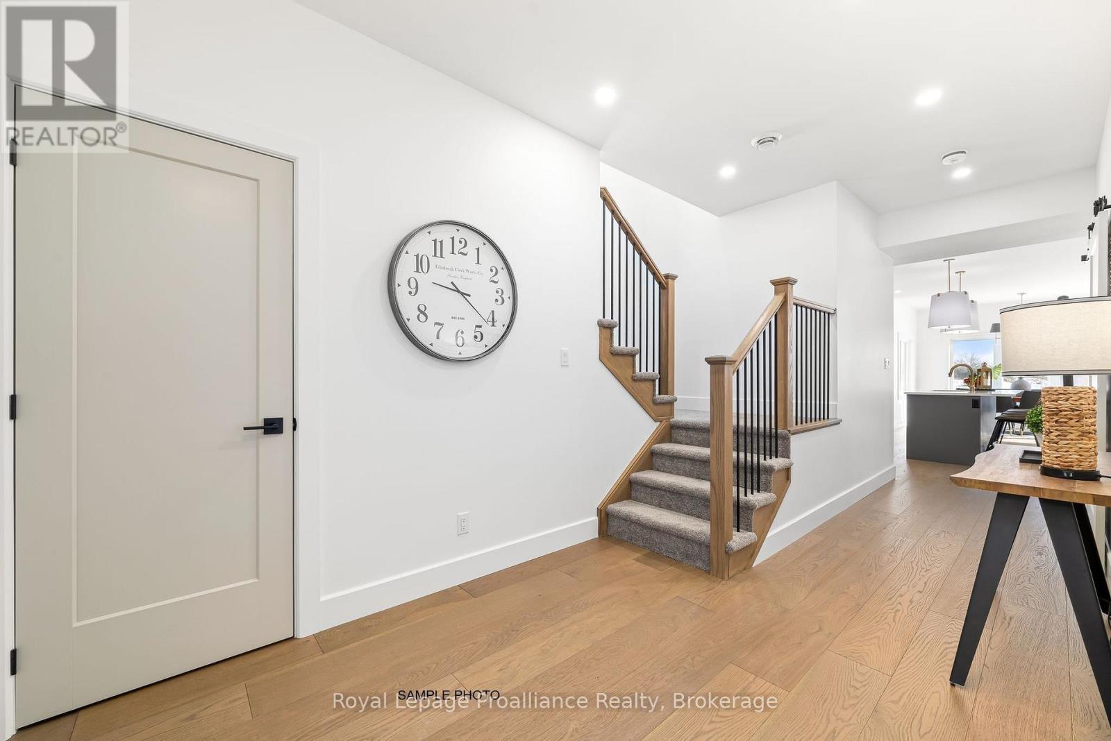 28 FRASER DRIVE - 5