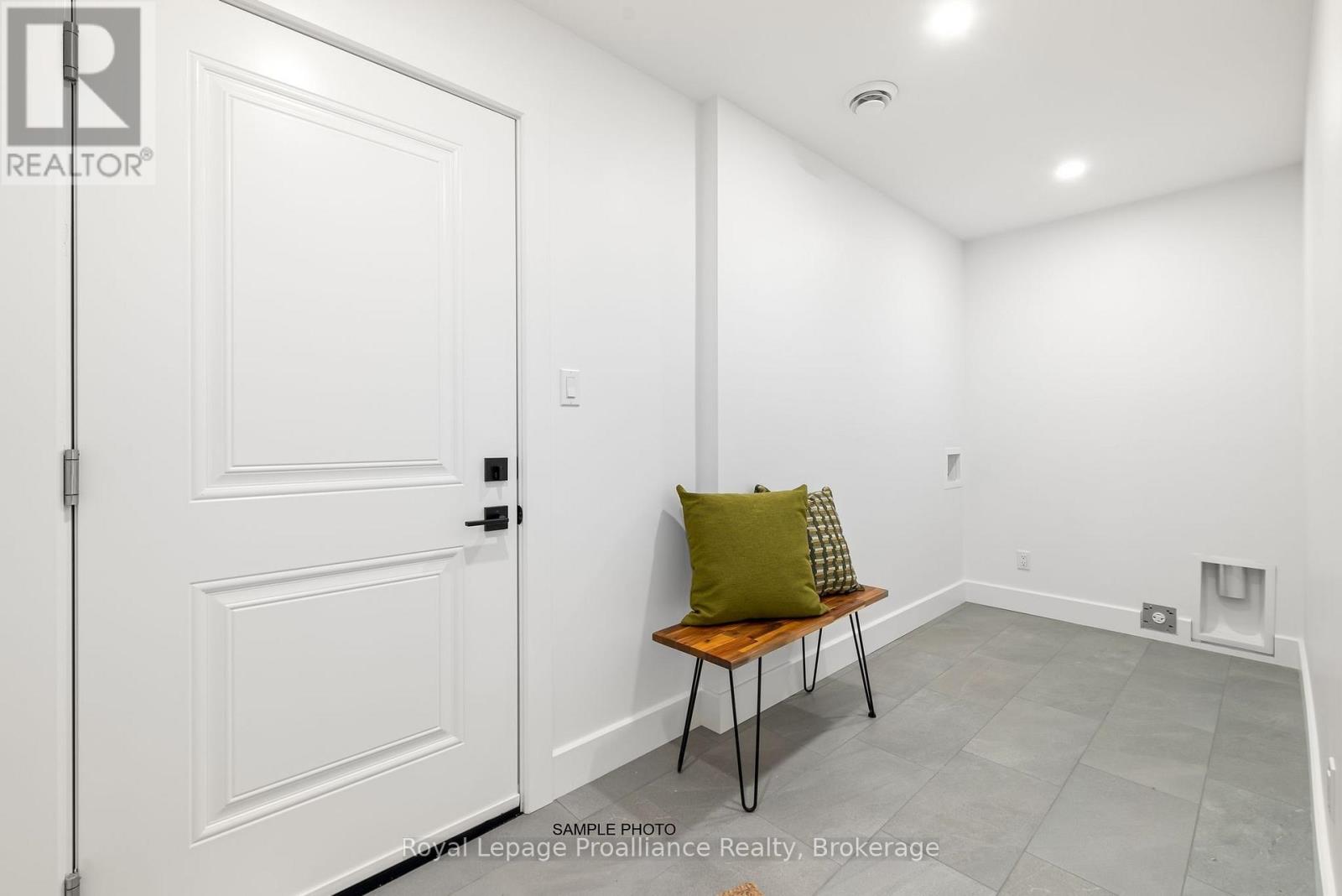 28 FRASER DRIVE - 7