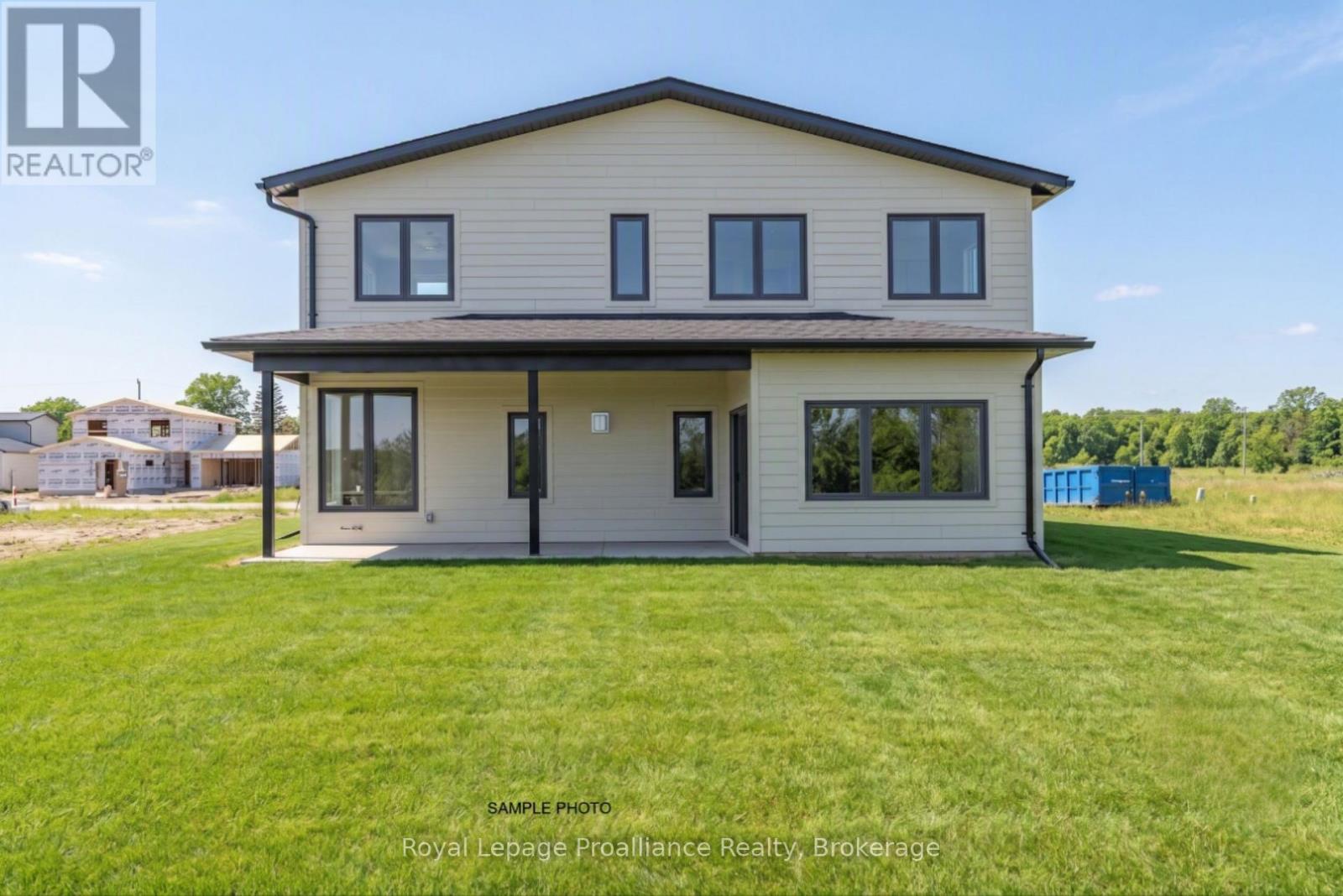 28 FRASER DRIVE - 35