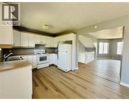 44-46 Theriault Street, photo 17
