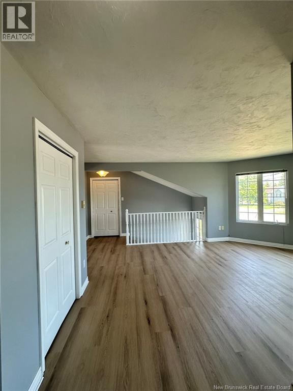 44-46 Theriault Street - 23