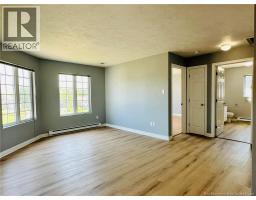 44-46 Theriault Street, photo 11