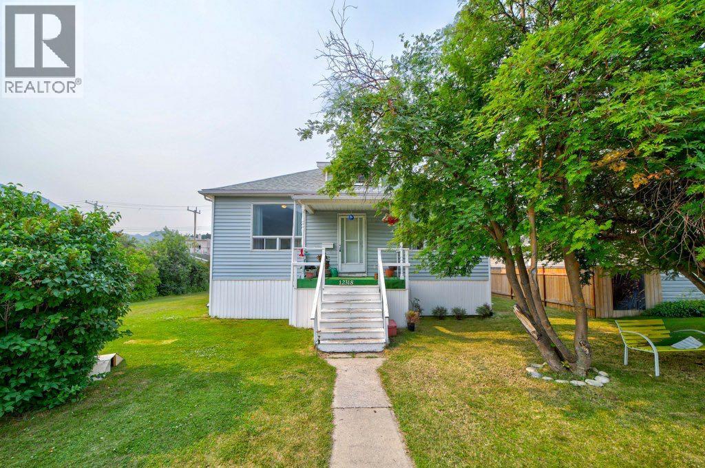 12316 21 Avenue - 37