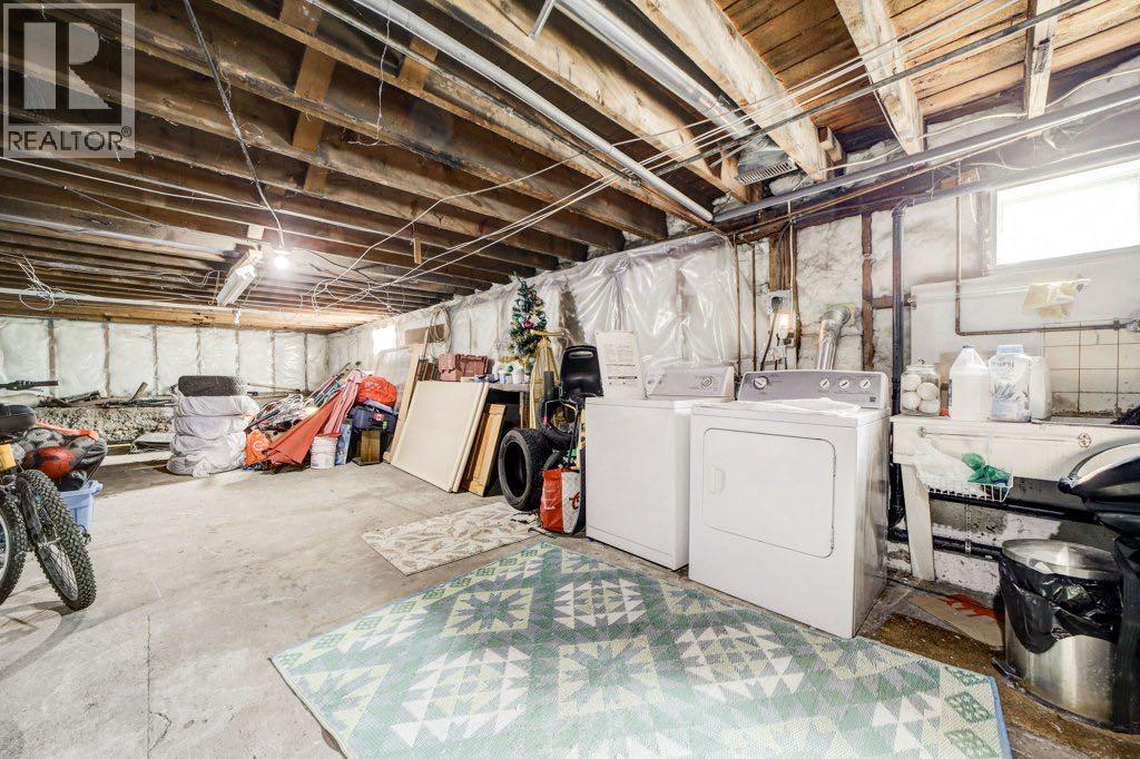 12316 21 Avenue - 33