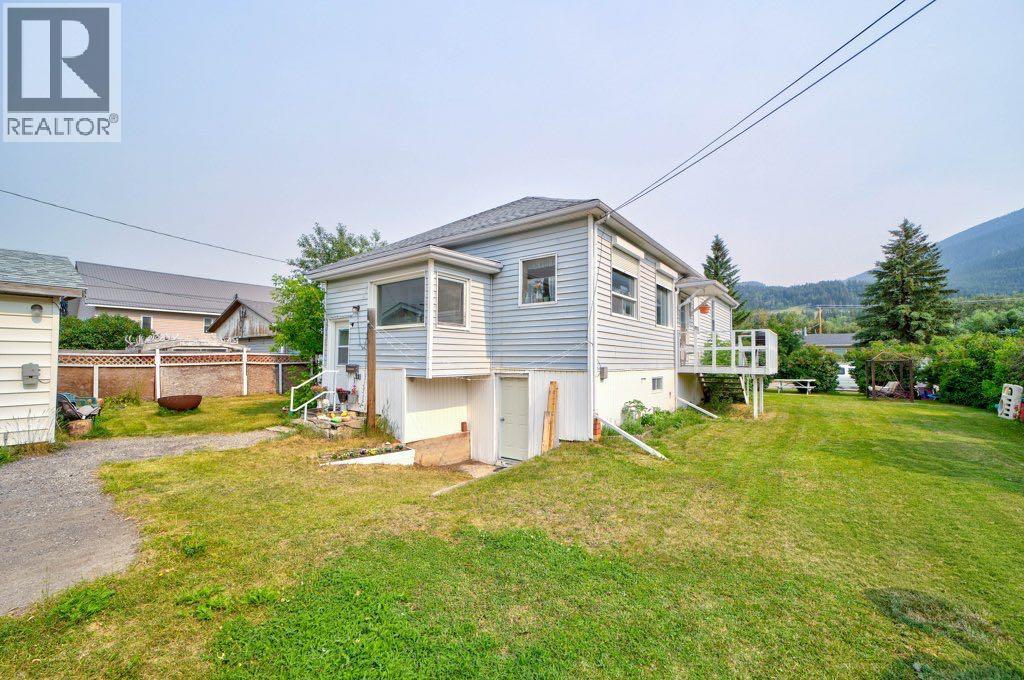 12316 21 Avenue - 40