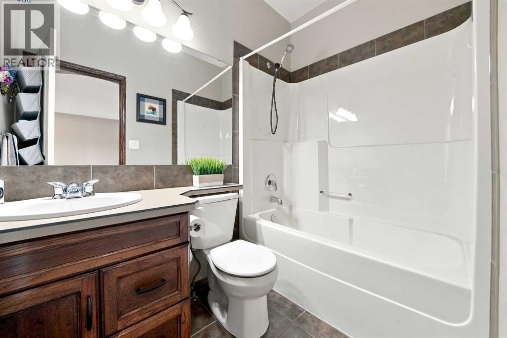 Listing photo – 19 Lambertson Place, Sylvan Lake