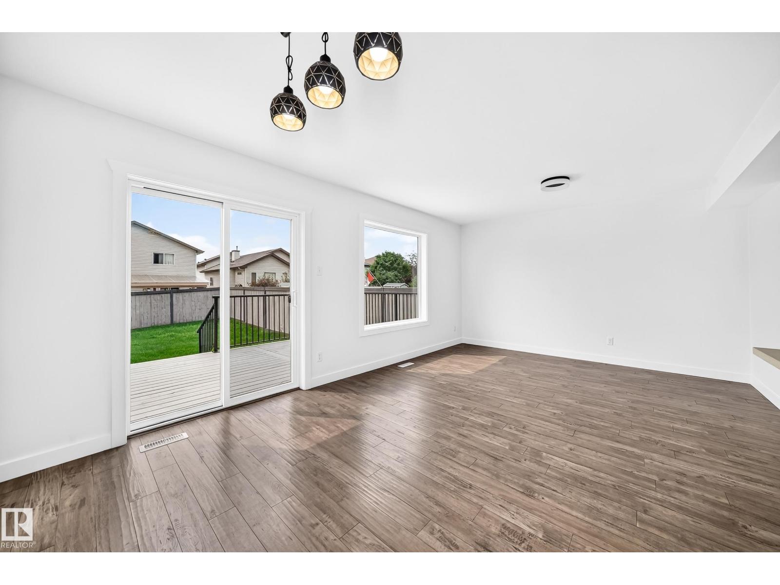 13005 162A AV NW - 13