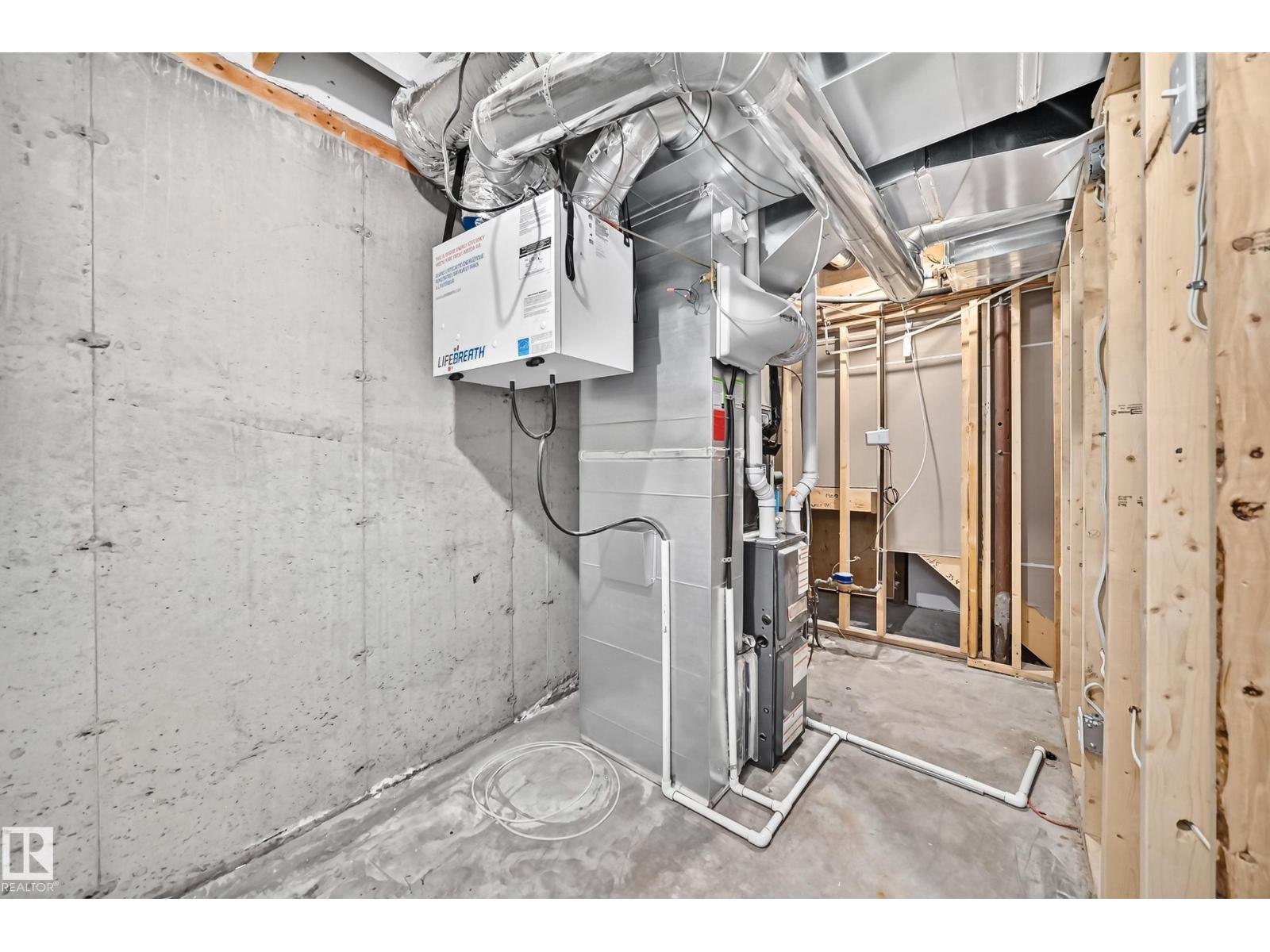 13005 162A AV NW - Image 43