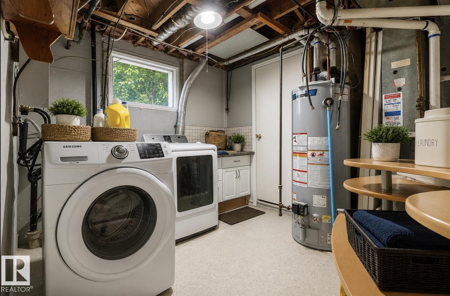 12150 47 ST NW - 23