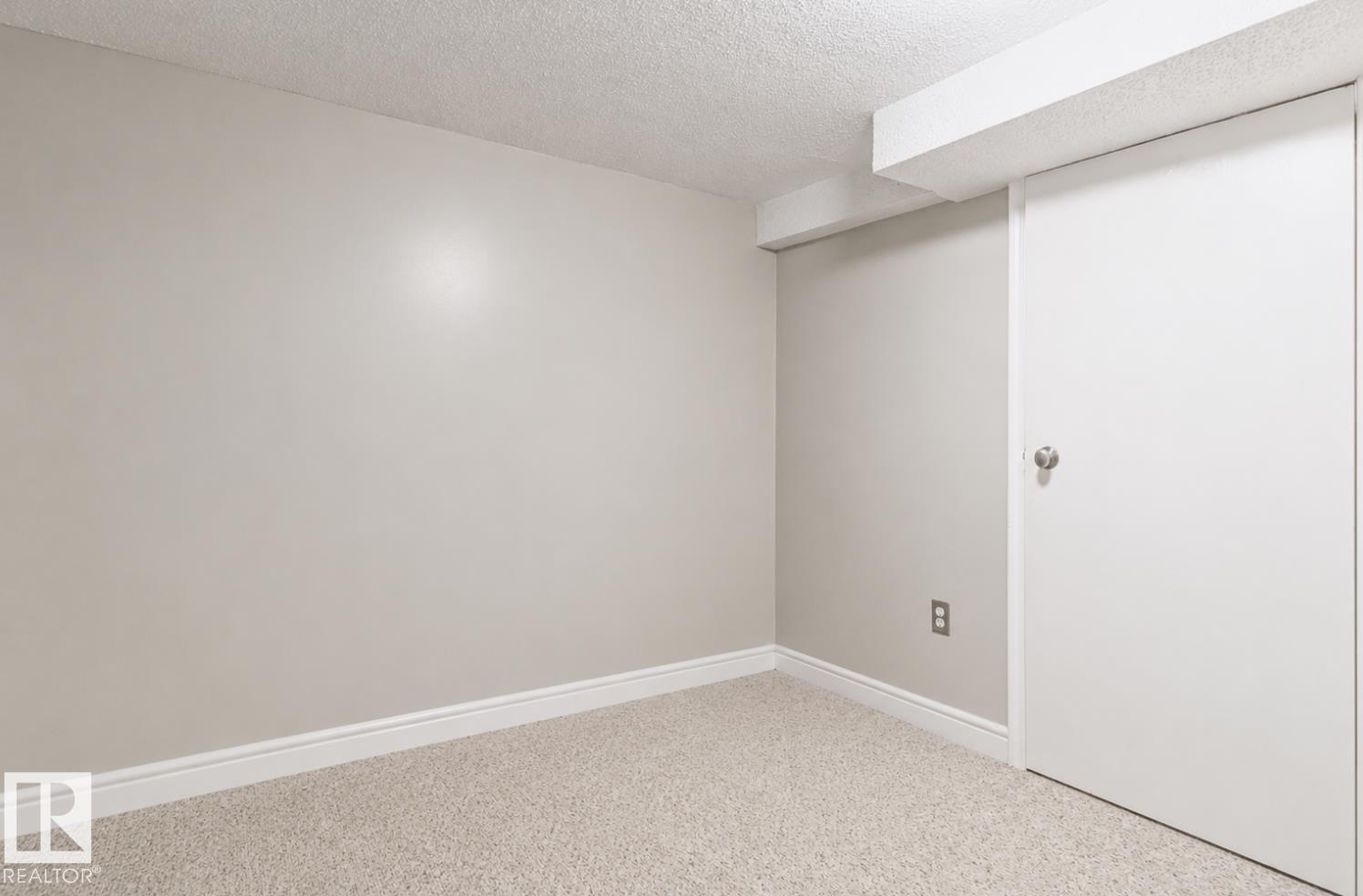12150 47 ST NW - 24