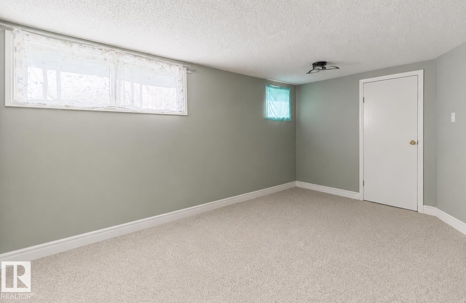 12150 47 ST NW - 26