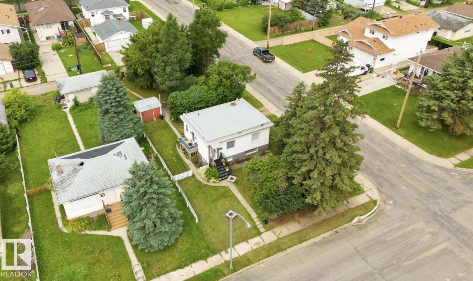 12150 47 ST NW - 3