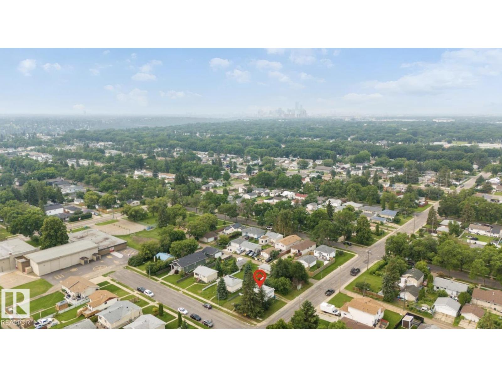 12150 47 ST NW - 38