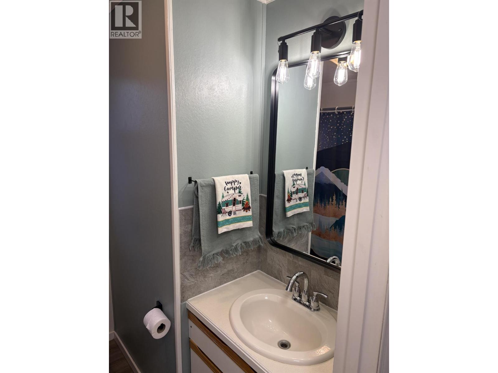 #4 3980 Squilax Anglemont Road - 12