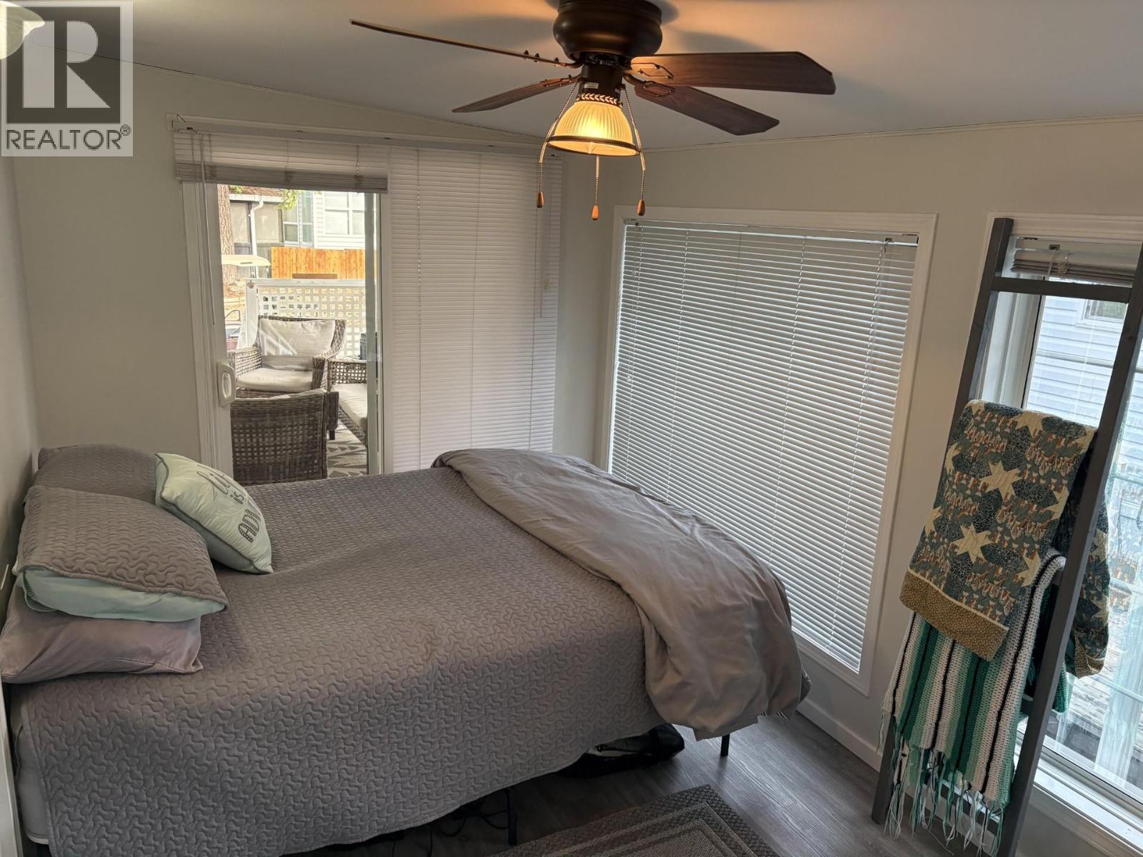 #4 3980 Squilax Anglemont Road - 11